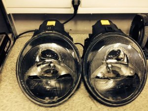 regeneracja-reflektorow-mini-hatch